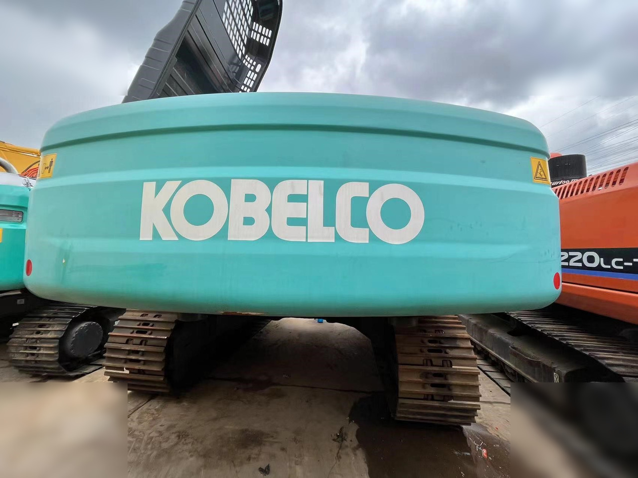 KOBELCO SK350D - Bager guseničar: slika 2 KOBELCO SK350D - Bager guseničar: slika 2
