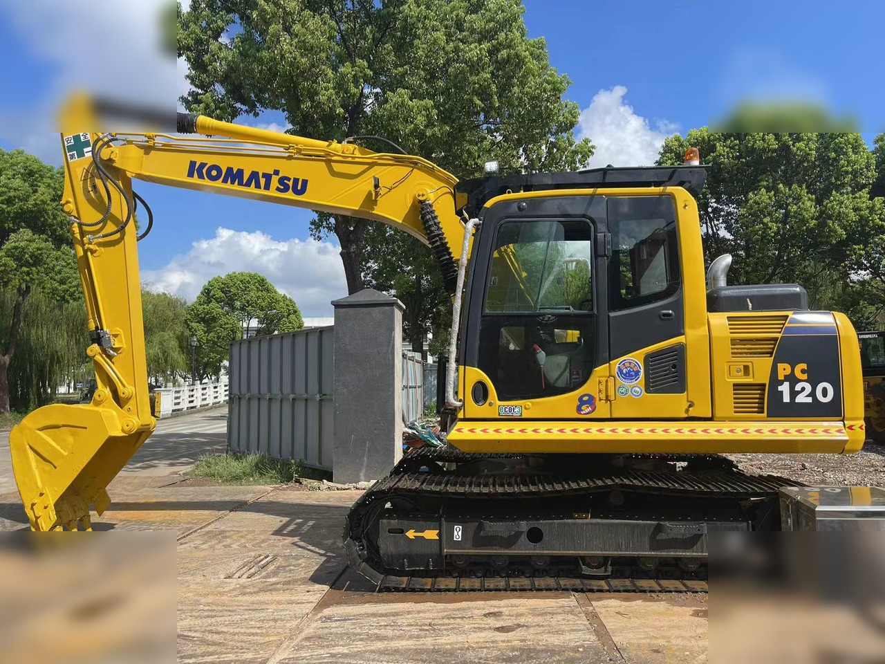 KOMATSU PC120-8 - Bager guseničar: slika 1 KOMATSU PC120-8 - Bager guseničar: slika 1