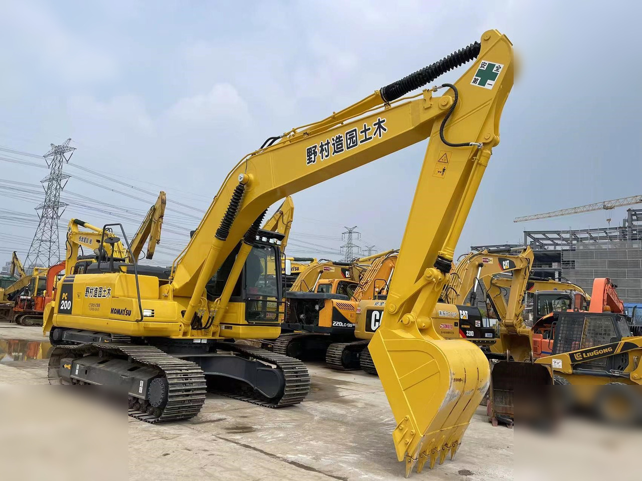 KOMATSU PC200-8 - Bager guseničar: slika 5 KOMATSU PC200-8 - Bager guseničar: slika 5