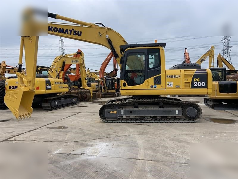 KOMATSU PC200-8 - Bager guseničar: slika 1 KOMATSU PC200-8 - Bager guseničar: slika 1