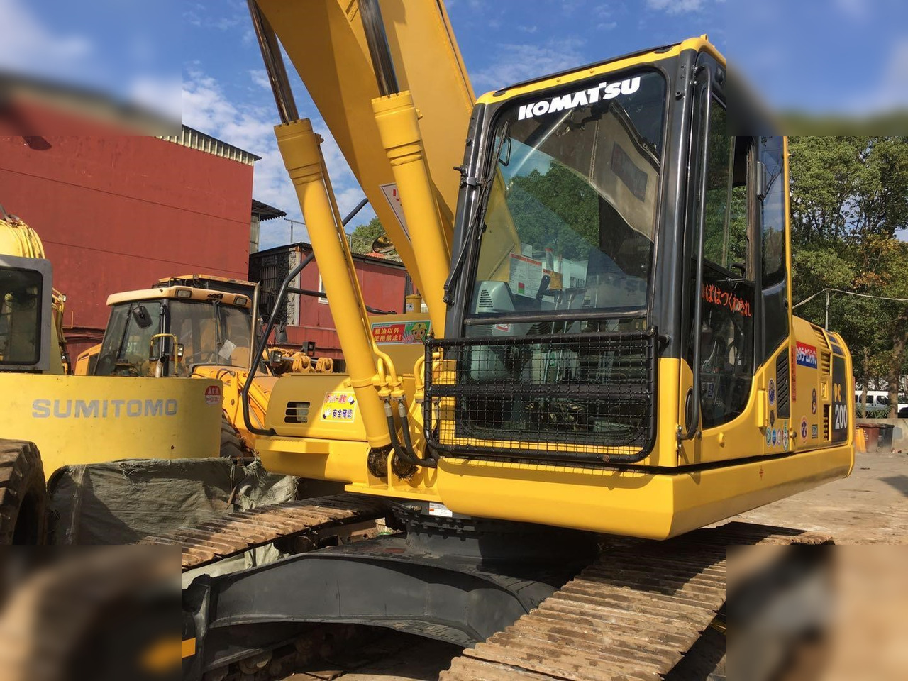KOMATSU PC200-8N1 - Bager guseničar: slika 1 KOMATSU PC200-8N1 - Bager guseničar: slika 1