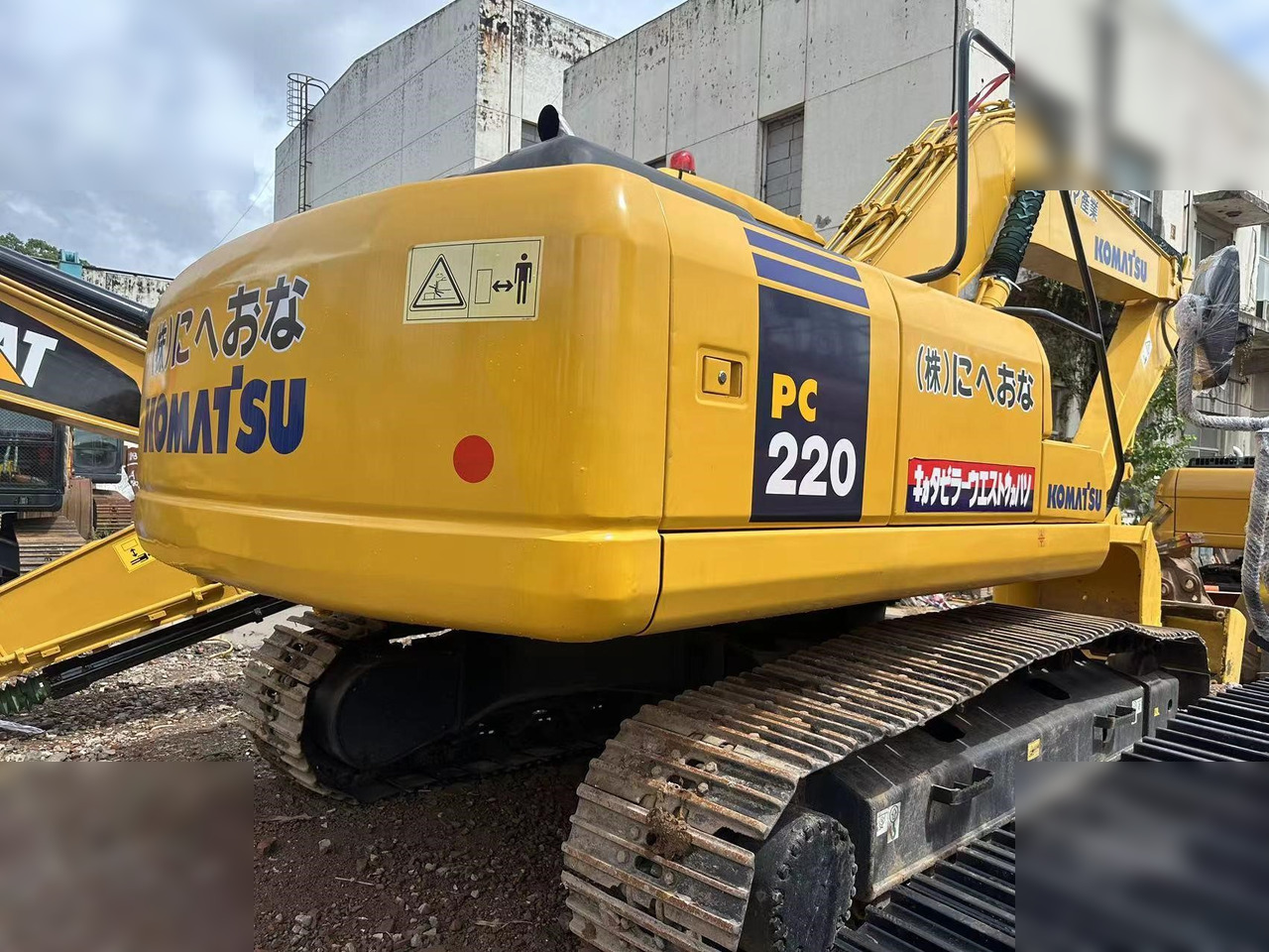 KOMATSU PC220-7 - Bager guseničar: slika 2 KOMATSU PC220-7 - Bager guseničar: slika 2