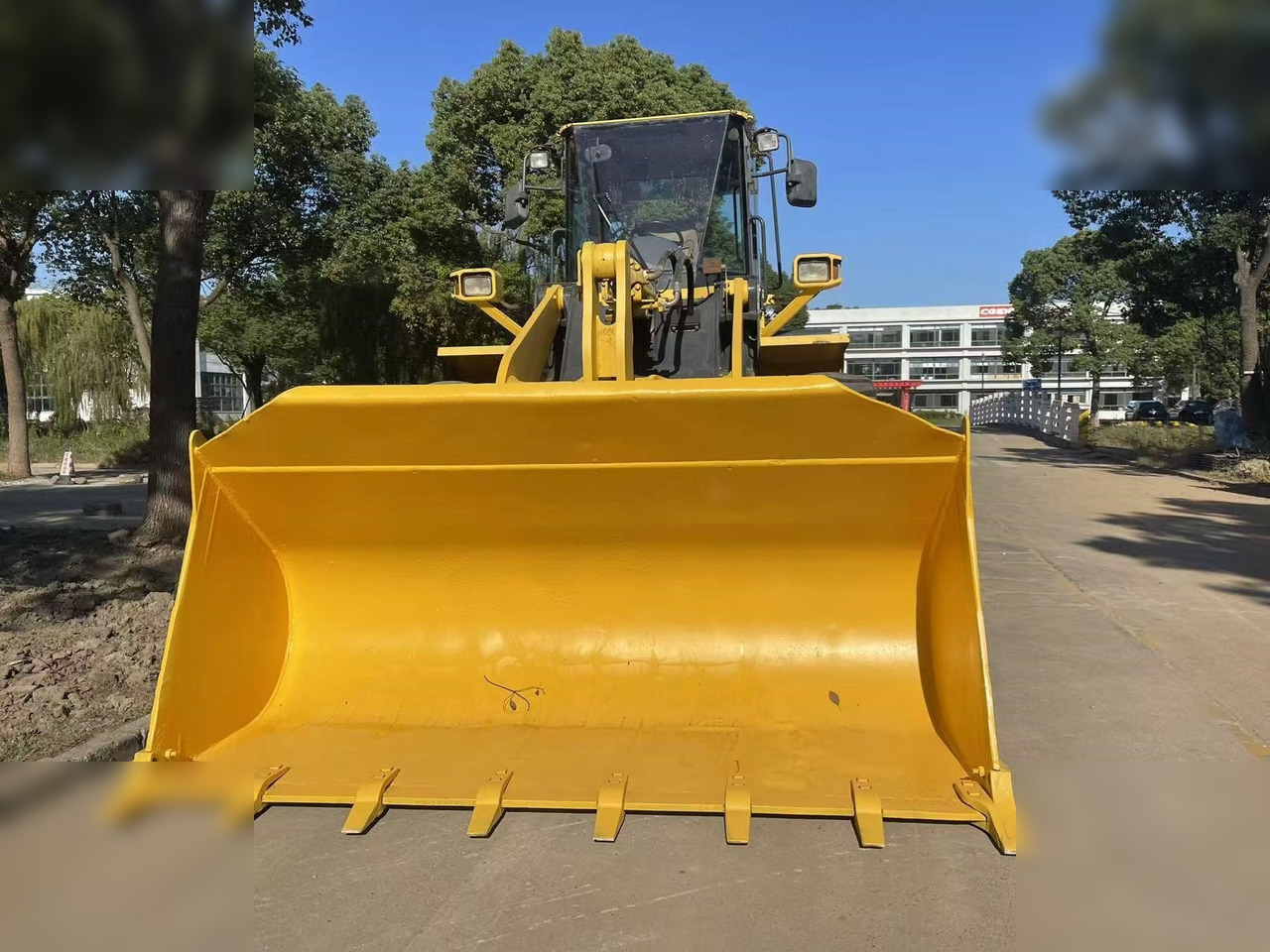 KOMATSU WA320-5 - Utovarivač točkaš: slika 5 KOMATSU WA320-5 - Utovarivač točkaš: slika 5