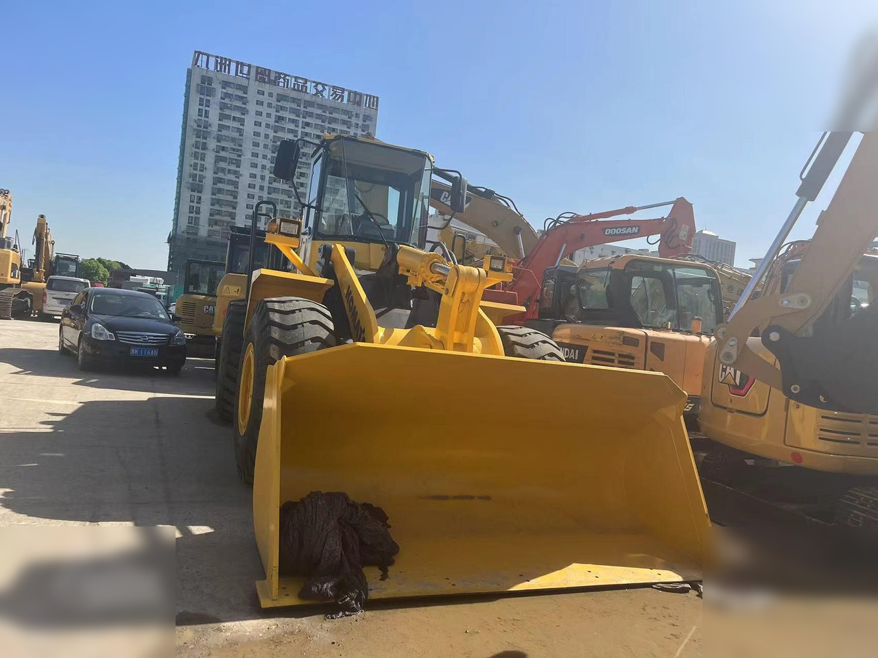 KOMATSU WA380-3 - Utovarivač točkaš: slika 3 KOMATSU WA380-3 - Utovarivač točkaš: slika 3