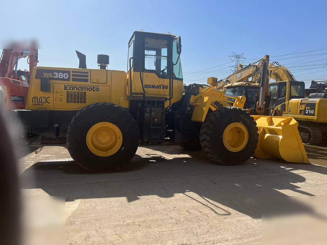 KOMATSU WA380-3 - Utovarivač točkaš: slika 1 KOMATSU WA380-3 - Utovarivač točkaš: slika 1