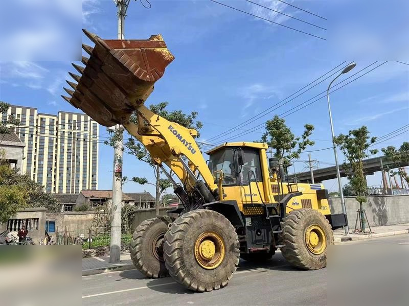 KOMATSU WA470-3 - Utovarivač točkaš: slika 3 KOMATSU WA470-3 - Utovarivač točkaš: slika 3