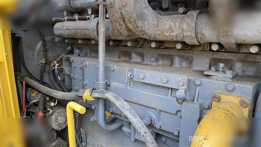 KOMATSU WA600-3 - Utovarivač točkaš: slika 4 KOMATSU WA600-3 - Utovarivač točkaš: slika 4