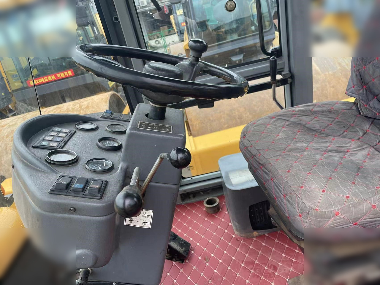 SDLG LGB680 - Bager utovarivač: slika 4 SDLG LGB680 - Bager utovarivač: slika 4