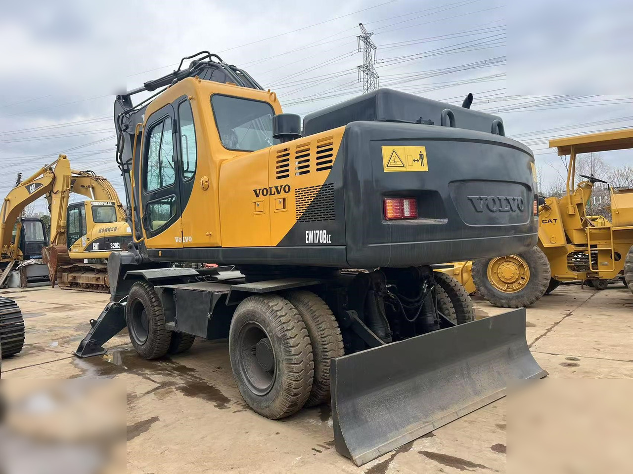 VOLVO EW170 - Bager točkaš: slika 5 VOLVO EW170 - Bager točkaš: slika 5