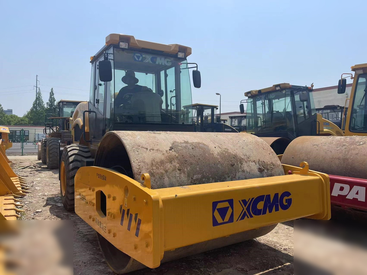 XCMG XS223J - Valjak: slika 2 XCMG XS223J - Valjak: slika 2