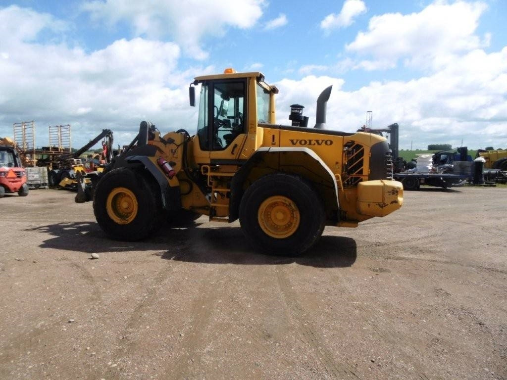 Volvo L 120 F - Utovarivač točkaš: slika 1 Volvo L 120 F - Utovarivač točkaš: slika 1