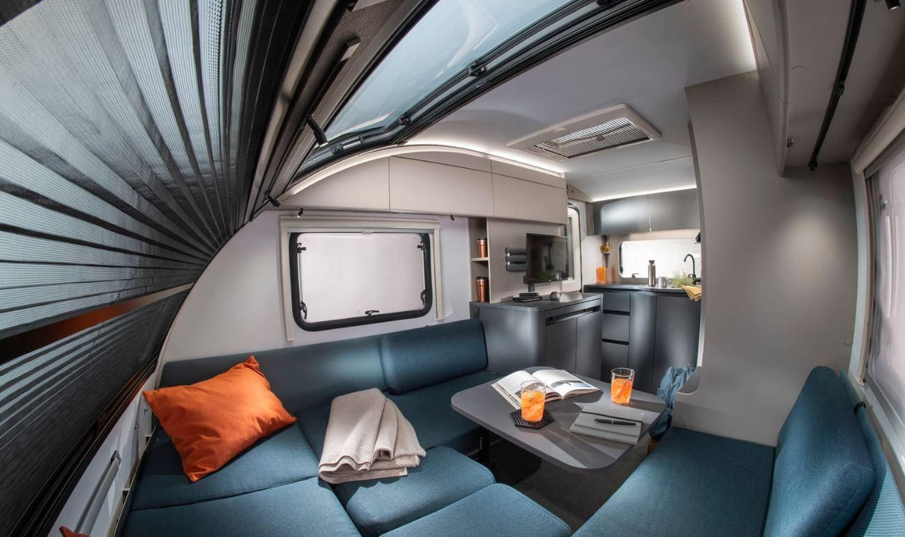 Adria Action 391 LH Sports*FUßBODEN-TEMP*SCHWENK-TISCH - Kamp prikolica: slika 3 Adria Action 391 LH Sports*FUßBODEN-TEMP*SCHWENK-TISCH - Kamp prikolica: slika 3