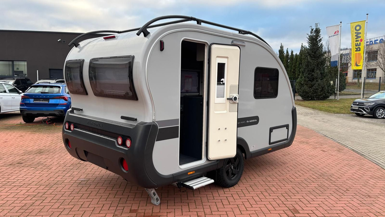 Adria Action 391 LH Sports*FUßBODEN-TEMP*SCHWENK-TISCH - Kamp prikolica: slika 4 Adria Action 391 LH Sports*FUßBODEN-TEMP*SCHWENK-TISCH - Kamp prikolica: slika 4