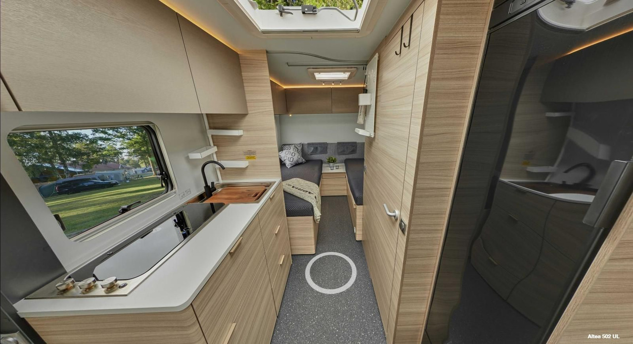 Adria Altea 60Y 502 UL*Fußboden-Temp*Eingangstür Fenst - Kamp prikolica: slika 4 Adria Altea 60Y 502 UL*Fußboden-Temp*Eingangstür Fenst - Kamp prikolica: slika 4