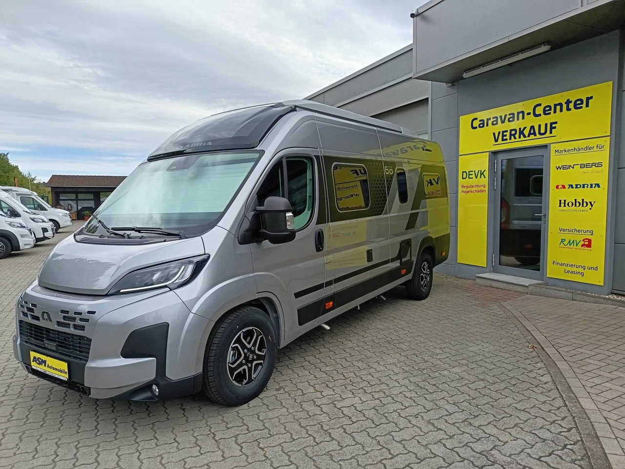 Adria Twin "60Y" 640 SGX 4,25MAXI*JUBILEE*AUFSTELLDACH - Kamp kombi: slika 3 Adria Twin "60Y" 640 SGX 4,25MAXI*JUBILEE*AUFSTELLDACH - Kamp kombi: slika 3