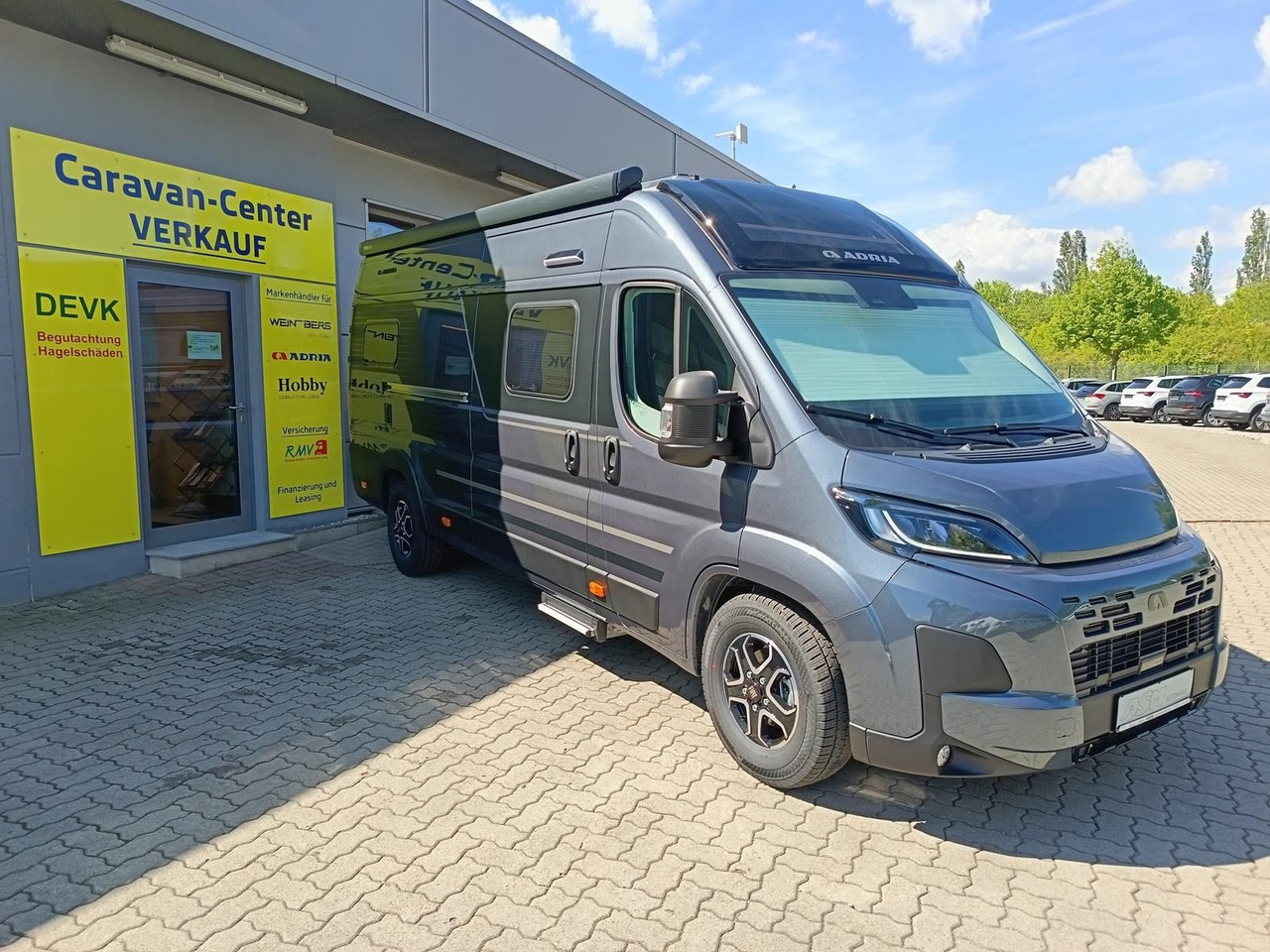Adria Twin Edition 640 SGX Maxi 132kW*138L KÜHLSCHRANK - Kamp kombi: slika 2 Adria Twin Edition 640 SGX Maxi 132kW*138L KÜHLSCHRANK - Kamp kombi: slika 2