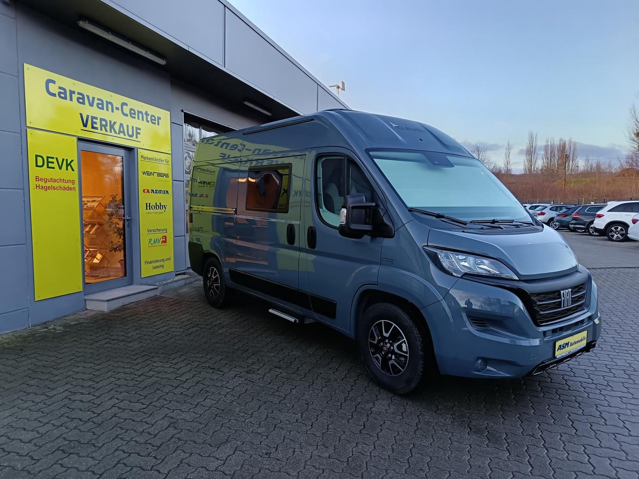 Clever Tour 540*BLACK EDITION*FINAL SALE RABATT*SOFORT* - Kamp kombi: slika 2 Clever Tour 540*BLACK EDITION*FINAL SALE RABATT*SOFORT* - Kamp kombi: slika 2