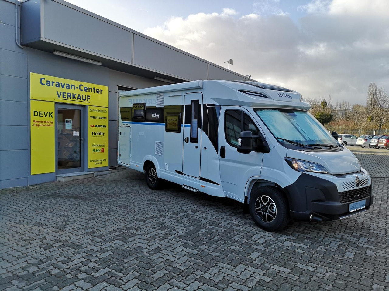 Hobby Ontour C 700 GQ 103 kW*CAMPERNET*LITHIUM*SOFORT* - Poluintegrisani kamper: slika 4 Hobby Ontour C 700 GQ 103 kW*CAMPERNET*LITHIUM*SOFORT* - Poluintegrisani kamper: slika 4