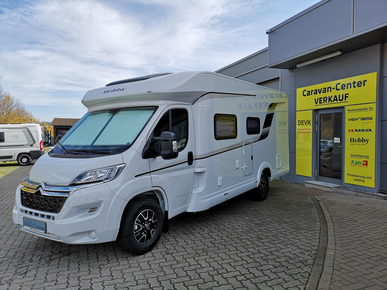 Hobby Optima T65 HFL ONTOUR *165PS*AHK*MARKISE*SOFORT* - Poluintegrisani kamper: slika 3 Hobby Optima T65 HFL ONTOUR *165PS*AHK*MARKISE*SOFORT* - Poluintegrisani kamper: slika 3