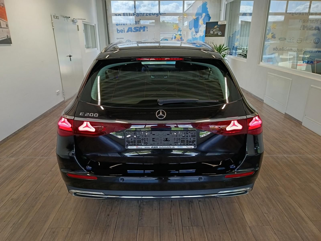 Mercedes-Benz E 200 Avantgarde Advanced*PSD*LED*NAVI*ACC* - Karavan: slika 5 Mercedes-Benz E 200 Avantgarde Advanced*PSD*LED*NAVI*ACC* - Karavan: slika 5