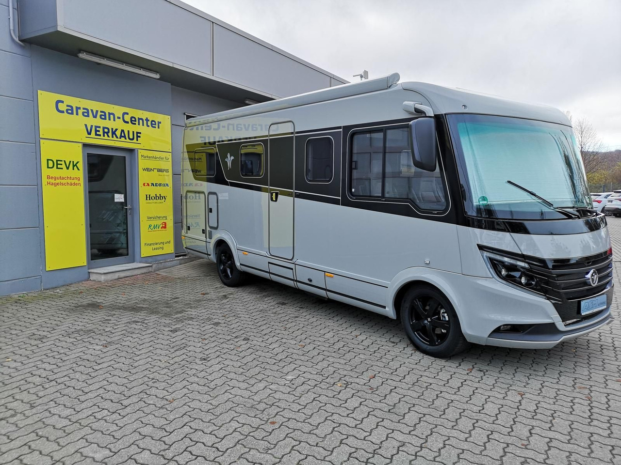 Niesmann + Bischoff iSmove 6.9 E 132 kW+AHK+SOLAR+ALDE+KLIMA+NAVI - Integrisani kamper: slika 3 Niesmann + Bischoff iSmove 6.9 E 132 kW+AHK+SOLAR+ALDE+KLIMA+NAVI - Integrisani kamper: slika 3