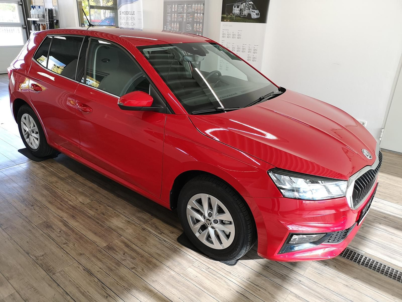 Skoda Fabia Selection 1,0TSIDSG+AHK-VORBER+LED+DAB+SHZ - Limuzina: slika 2 Skoda Fabia Selection 1,0TSIDSG+AHK-VORBER+LED+DAB+SHZ - Limuzina: slika 2