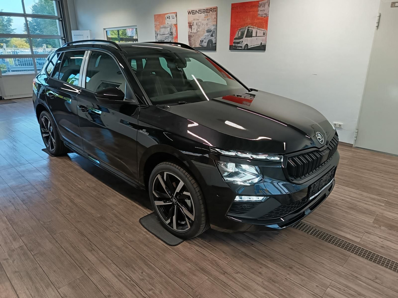 Skoda Kamiq Monte Carlo 1,5 TSI DSG*AHK*PANO*LED*ACC* - SUVSUV: slika 3 Skoda Kamiq Monte Carlo 1,5 TSI DSG*AHK*PANO*LED*ACC* - SUVSUV: slika 3
