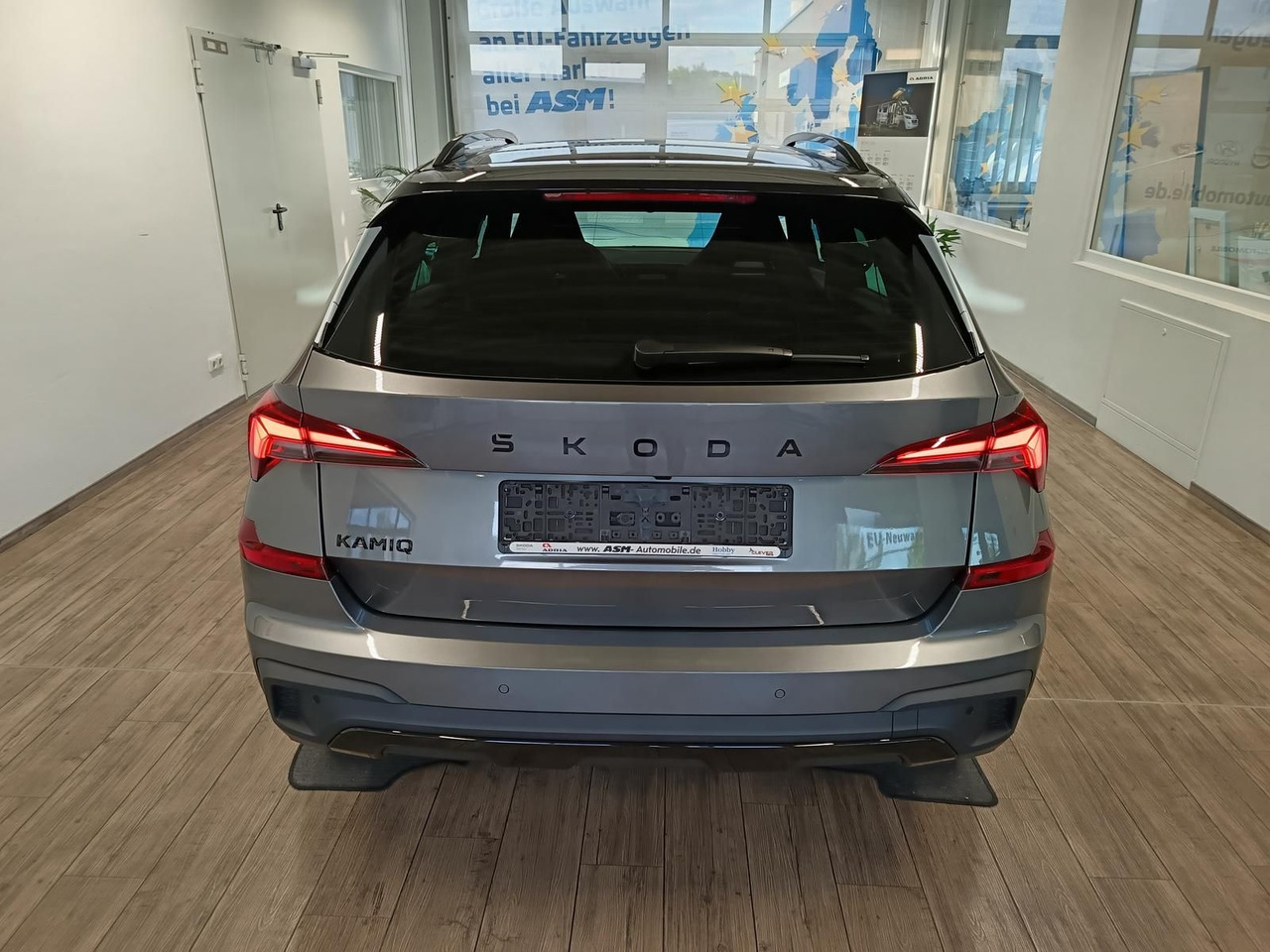 Skoda Kamiq Monte Carlo 1,5 TSI DSG*AHK*PANO*LED*ACC* - SUVSUV: slika 5 Skoda Kamiq Monte Carlo 1,5 TSI DSG*AHK*PANO*LED*ACC* - SUVSUV: slika 5