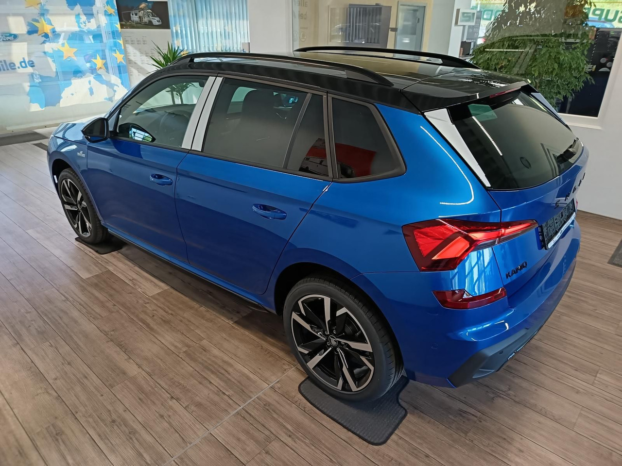 Skoda Kamiq Monte Carlo 1,5 TSI DSG*PANO*AHK*5J.GARANT - SUVSUV: slika 4 Skoda Kamiq Monte Carlo 1,5 TSI DSG*PANO*AHK*5J.GARANT - SUVSUV: slika 4