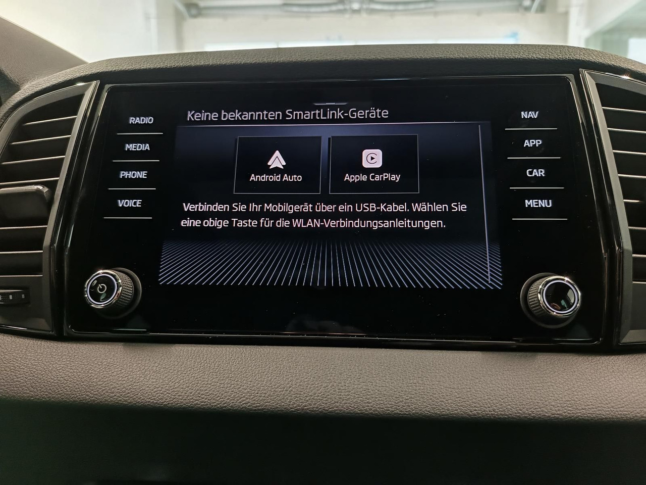 SUVSUV Skoda Karoq Sportline 1,5 TSI DSG*AHK*PSD*STD.HZG*NAVI: slika 12