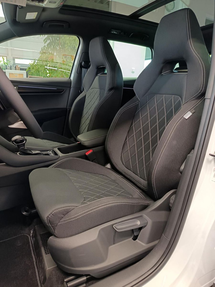 SUVSUV Skoda Karoq Sportline 1,5 TSI DSG*AHK*PSD*STD.HZG*NAVI: slika 18