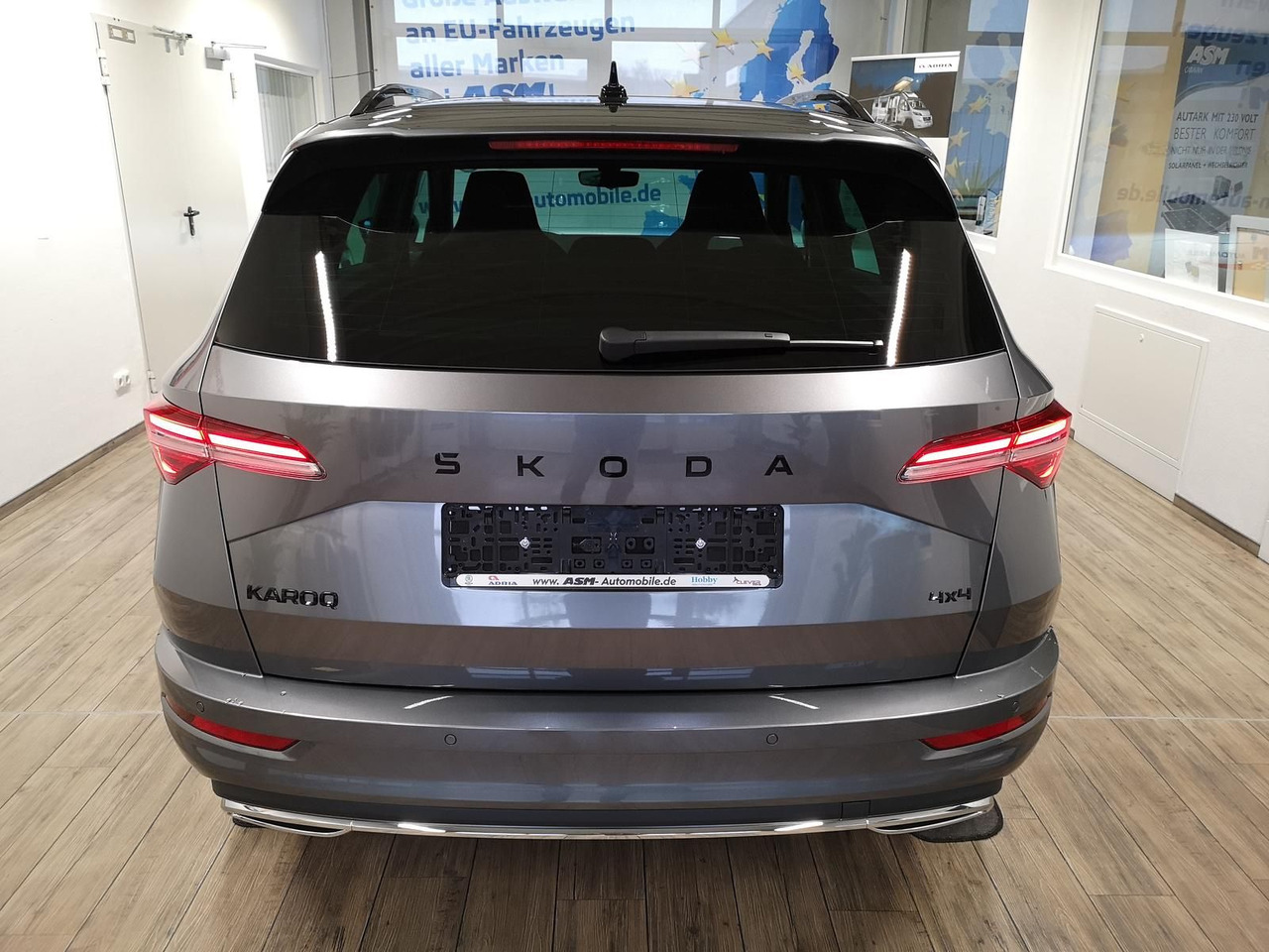 Skoda Karoq Sportline 2,0TDI DSG 4x4*PSD*AHK*360°*NAVI - SUVSUV: slika 5 Skoda Karoq Sportline 2,0TDI DSG 4x4*PSD*AHK*360°*NAVI - SUVSUV: slika 5