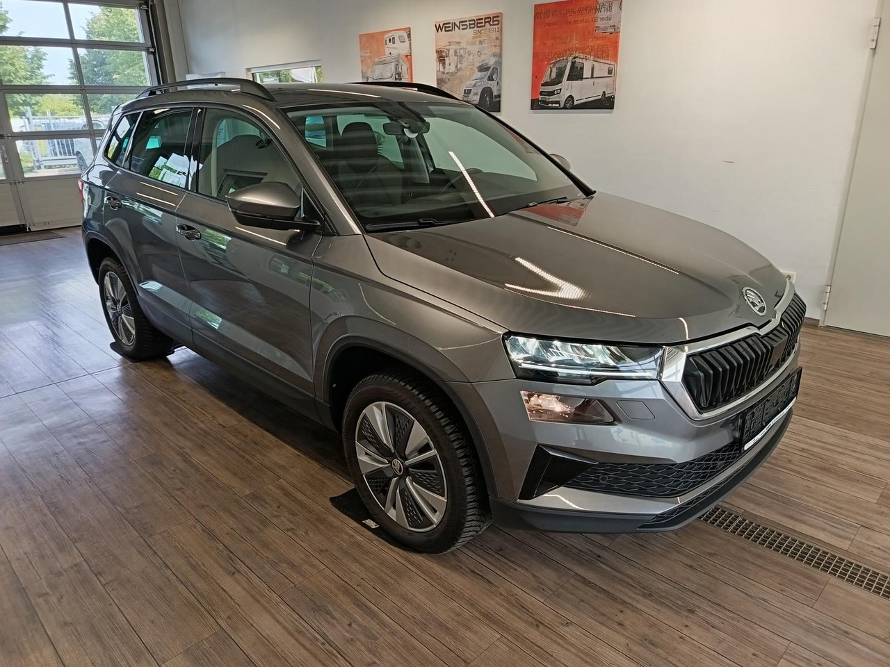 Skoda Karoq Style 1,5TSI DSG*AHK-VORBER*NAVI*LED*R-KAM - SUVSUV: slika 3 Skoda Karoq Style 1,5TSI DSG*AHK-VORBER*NAVI*LED*R-KAM - SUVSUV: slika 3