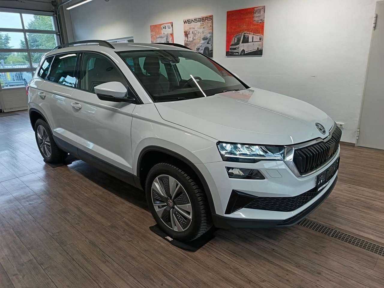 Skoda Karoq Style 1,5TSI DSG*AHK-VORBER*NAVI*LED*R-KAM - SUVSUV: slika 3 Skoda Karoq Style 1,5TSI DSG*AHK-VORBER*NAVI*LED*R-KAM - SUVSUV: slika 3