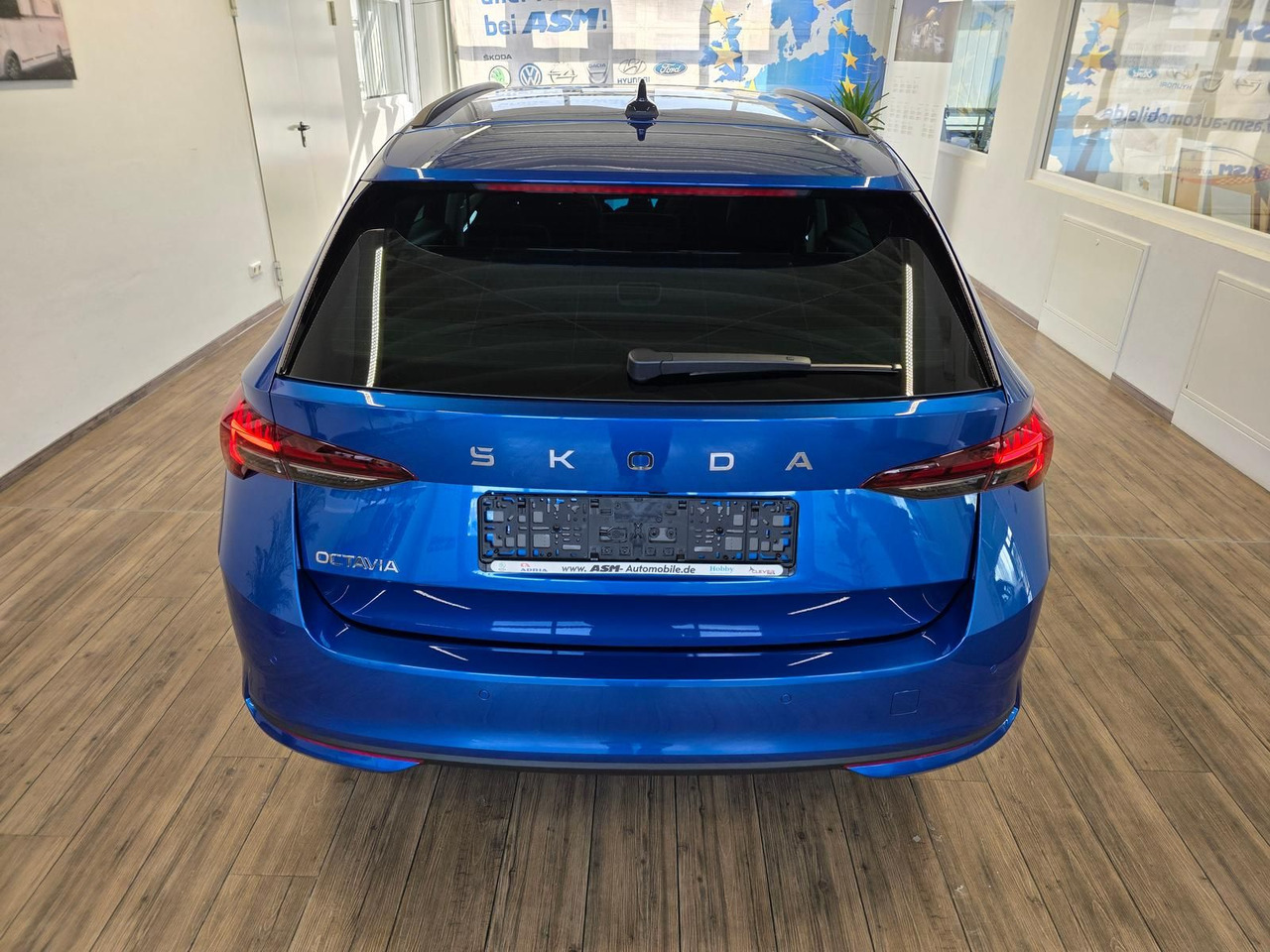 Skoda Octavia Combi Selection DSG*AHK*WINTERPAKET*LED* - Karavan: slika 5 Skoda Octavia Combi Selection DSG*AHK*WINTERPAKET*LED* - Karavan: slika 5