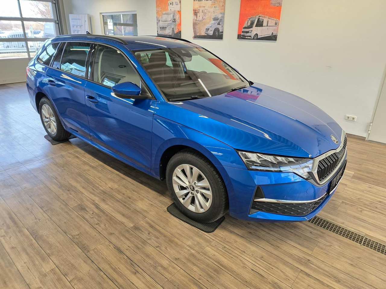Skoda Octavia Combi Selection DSG*LED*ACC*WINTERPAKET* - Automobil: slika 3 Skoda Octavia Combi Selection DSG*LED*ACC*WINTERPAKET* - Automobil: slika 3