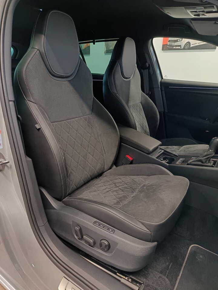 Karavan Skoda Superb Combi Sportline 2.0TSI DSG4x4*AHK*DCC*ACC: slika 20