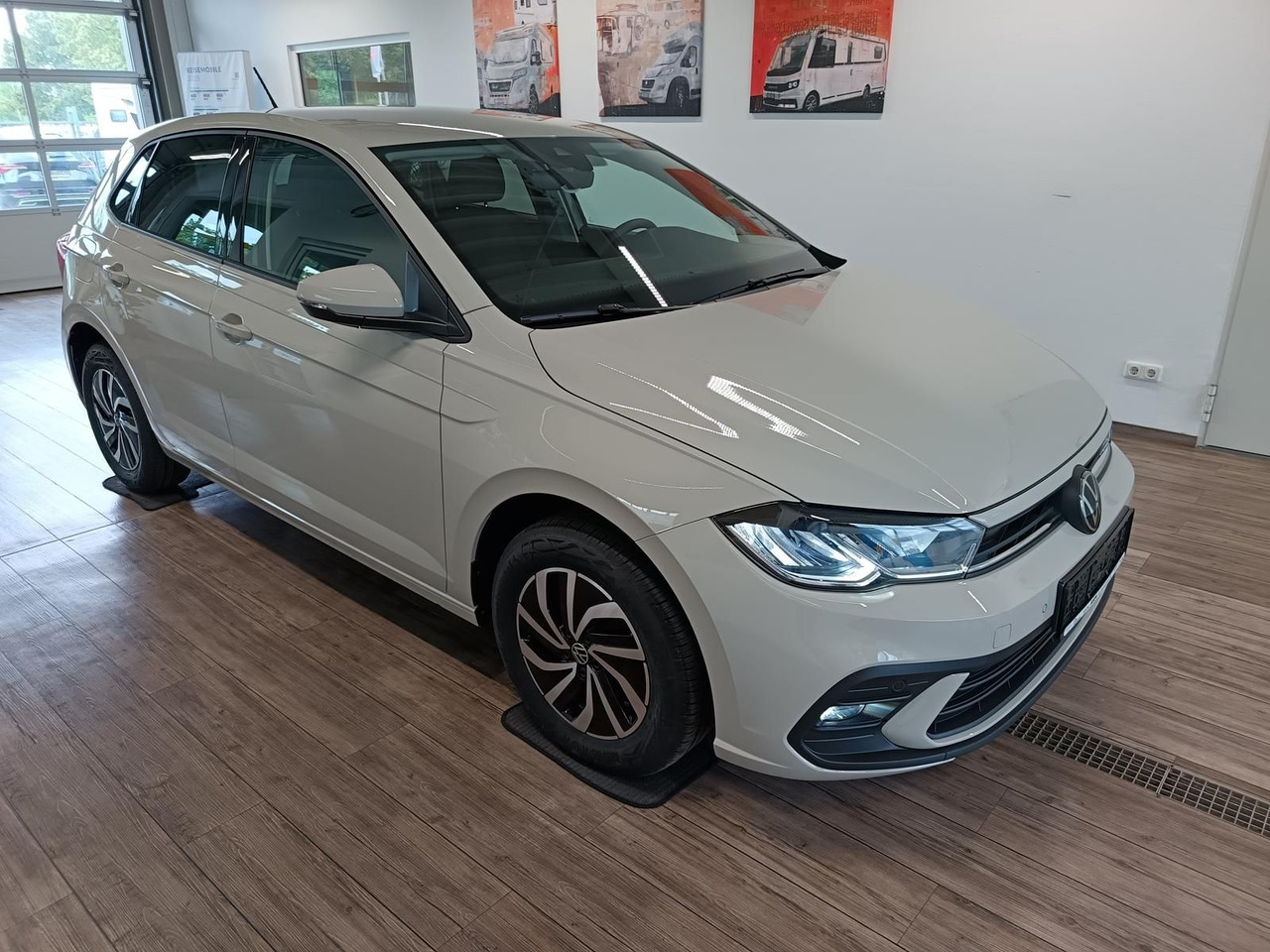 Volkswagen Polo Life 1.0 TSI 70kW DSG*LED*ACC*R-KAM*DAB*PDC - Automobil: slika 3 Volkswagen Polo Life 1.0 TSI 70kW DSG*LED*ACC*R-KAM*DAB*PDC - Automobil: slika 3