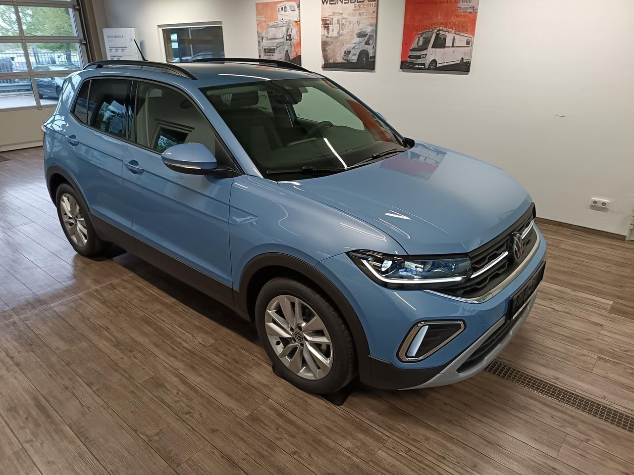 Volkswagen T-Cross Life 1.5 TSI DSG*AHK*MATRIX LED*ACC*SHZ* - SUVSUV: slika 3 Volkswagen T-Cross Life 1.5 TSI DSG*AHK*MATRIX LED*ACC*SHZ* - SUVSUV: slika 3
