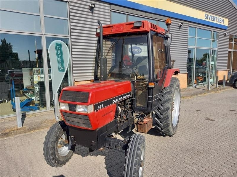 Case IH 695 XL - Traktor: slika 2 Case IH 695 XL - Traktor: slika 2