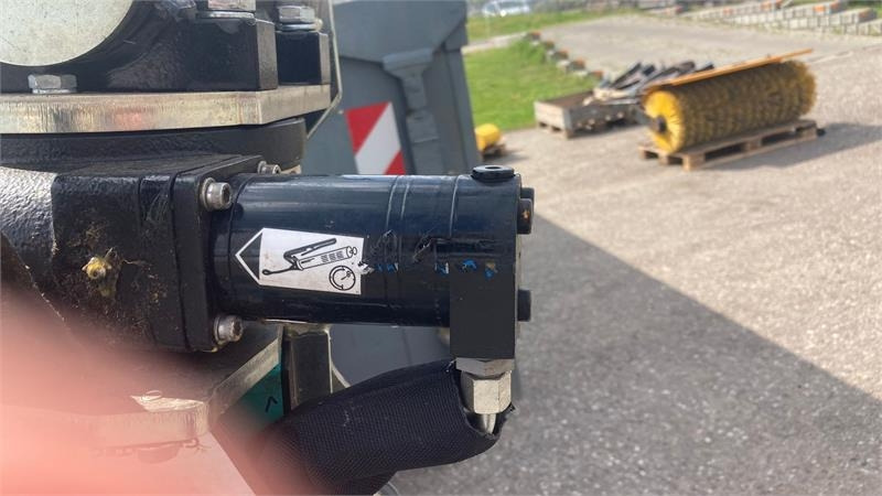 Greentec Scorpion 430-4 PLUS Hybrid bagmonteret højre - Tarup/ Mulčer: slika 4 Greentec Scorpion 430-4 PLUS Hybrid bagmonteret højre - Tarup/ Mulčer: slika 4