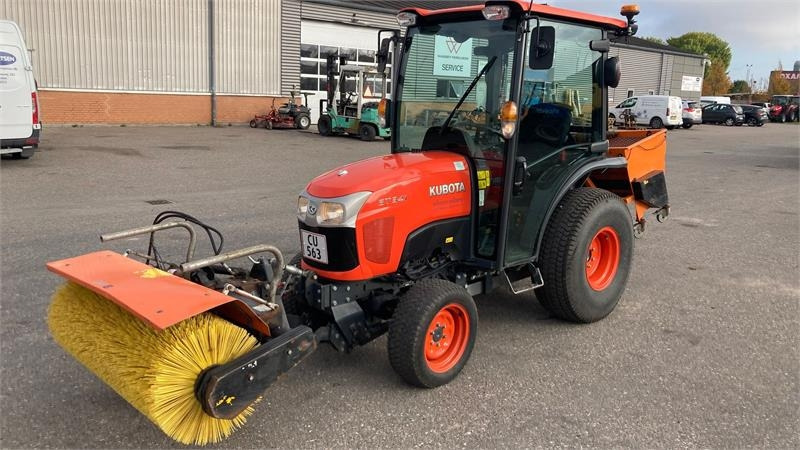 Kubota ST341 inkl. 150 cm kost og udlægger - Komunalni traktor: slika 1 Kubota ST341 inkl. 150 cm kost og udlægger - Komunalni traktor: slika 1