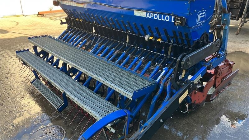 Kuhn HR 3001 M med Fiona Apollo - Kombinovana mašina za setvu: slika 4 Kuhn HR 3001 M med Fiona Apollo - Kombinovana mašina za setvu: slika 4