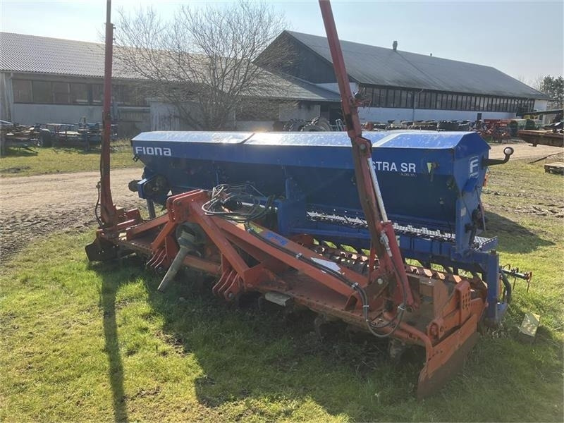 Kuhn HR 4002 Med Fiona Astra SR - Kombinovana mašina za setvu: slika 1 Kuhn HR 4002 Med Fiona Astra SR - Kombinovana mašina za setvu: slika 1