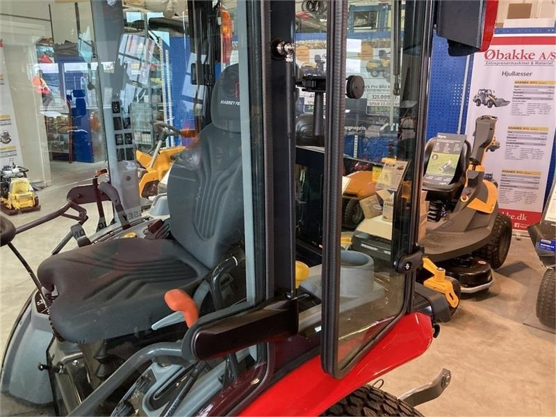 Komunalni traktor Massey Ferguson 1740 HC: slika 18