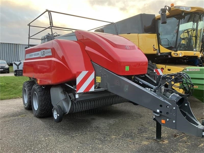 Massey Ferguson 2234 XDTP - Balirka za kockaste bale: slika 1 Massey Ferguson 2234 XDTP - Balirka za kockaste bale: slika 1