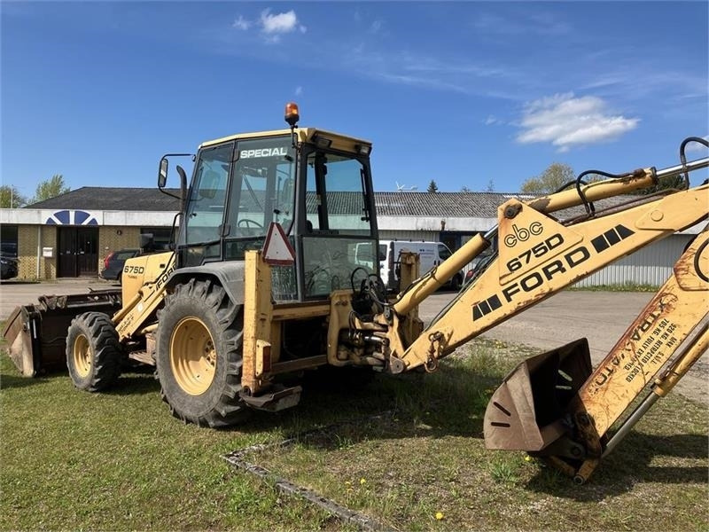 New Holland 675D - Bager utovarivač: slika 3 New Holland 675D - Bager utovarivač: slika 3