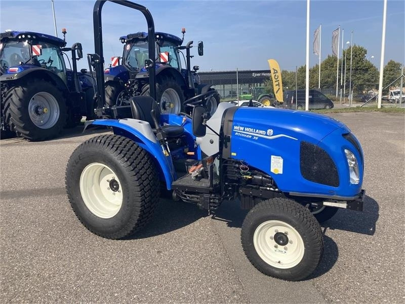 New Holland BOOMER 35 HST - Komunalni traktor: slika 1 New Holland BOOMER 35 HST - Komunalni traktor: slika 1