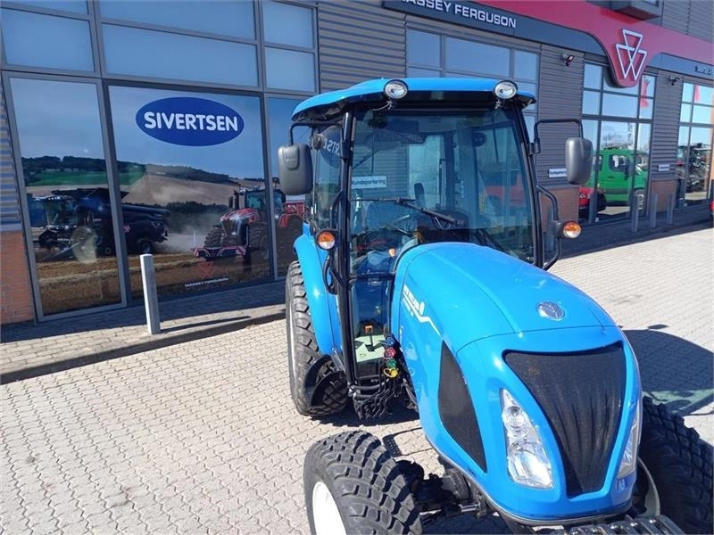 New Holland Boomer 55 - Komunalni traktor: slika 4 New Holland Boomer 55 - Komunalni traktor: slika 4