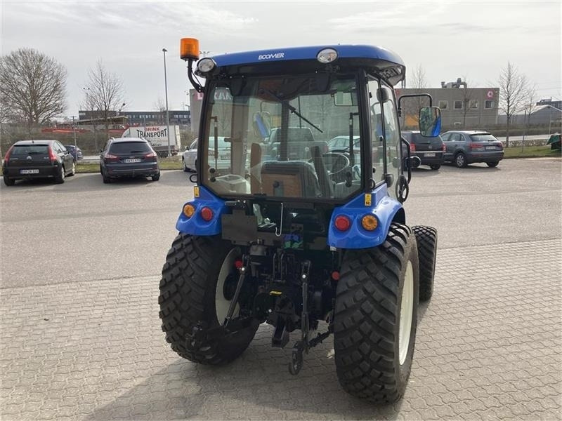 New Holland Boomer 55 Stage V - Frontlift og PTO - Komunalni traktor: slika 5 New Holland Boomer 55 Stage V - Frontlift og PTO - Komunalni traktor: slika 5
